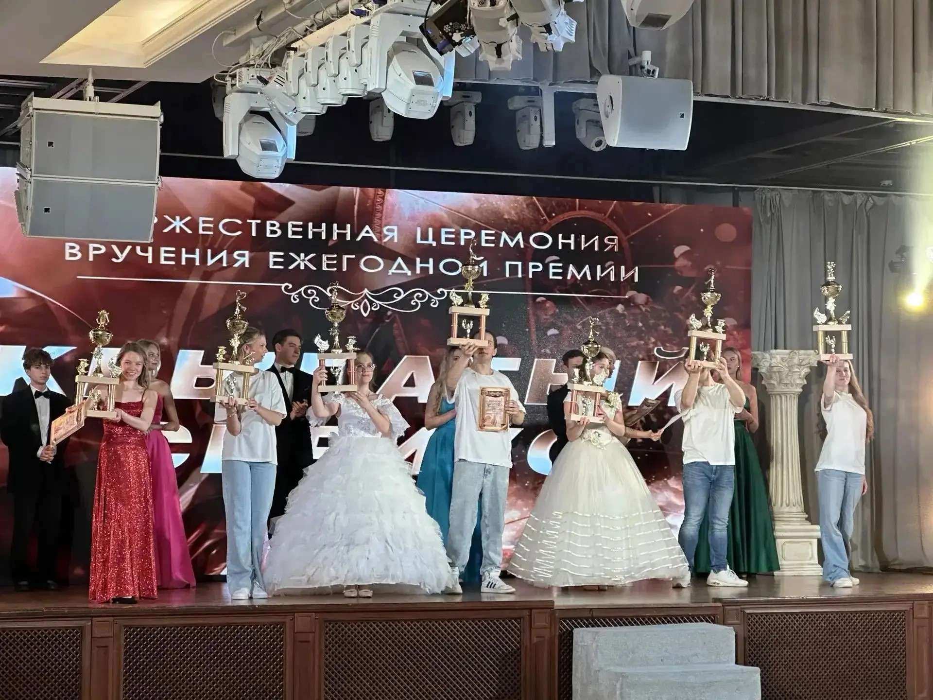 dnipic2bgb07me4aslc6sh32evg87550.jpg